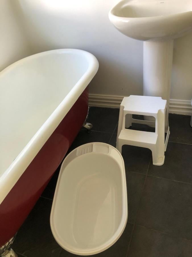 Renwick In The City Nelson, 10Min Walk To City Centre, Full Kitchen, Fast Fibre Wifi, Drive 13Min To Airport, 5Min To Hospital, Quiet Street, Dog Friendly 외부 사진