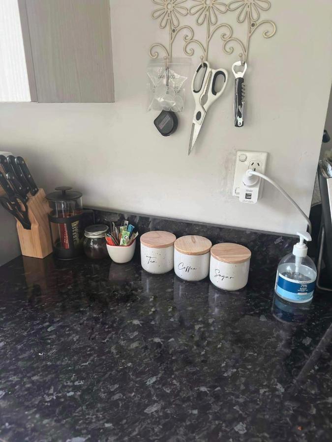 Renwick In The City Nelson, 10Min Walk To City Centre, Full Kitchen, Fast Fibre Wifi, Drive 13Min To Airport, 5Min To Hospital, Quiet Street, Dog Friendly 외부 사진