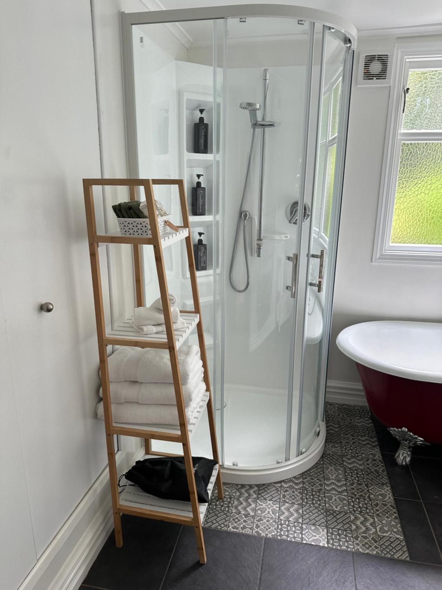 Renwick In The City Nelson, 10Min Walk To City Centre, Full Kitchen, Fast Fibre Wifi, Drive 13Min To Airport, 5Min To Hospital, Quiet Street, Dog Friendly 외부 사진