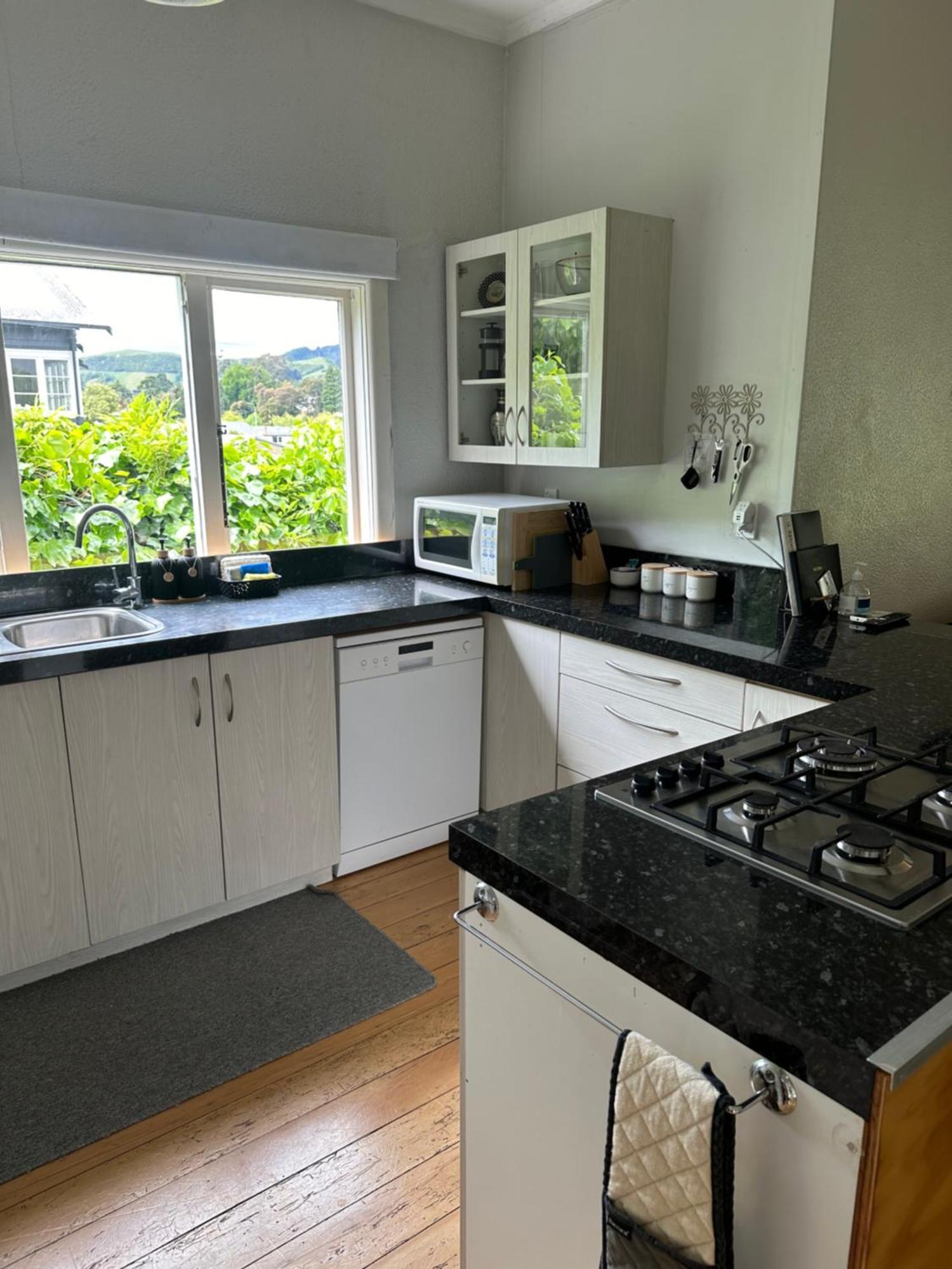 Renwick In The City Nelson, 10Min Walk To City Centre, Full Kitchen, Fast Fibre Wifi, Drive 13Min To Airport, 5Min To Hospital, Quiet Street, Dog Friendly 외부 사진