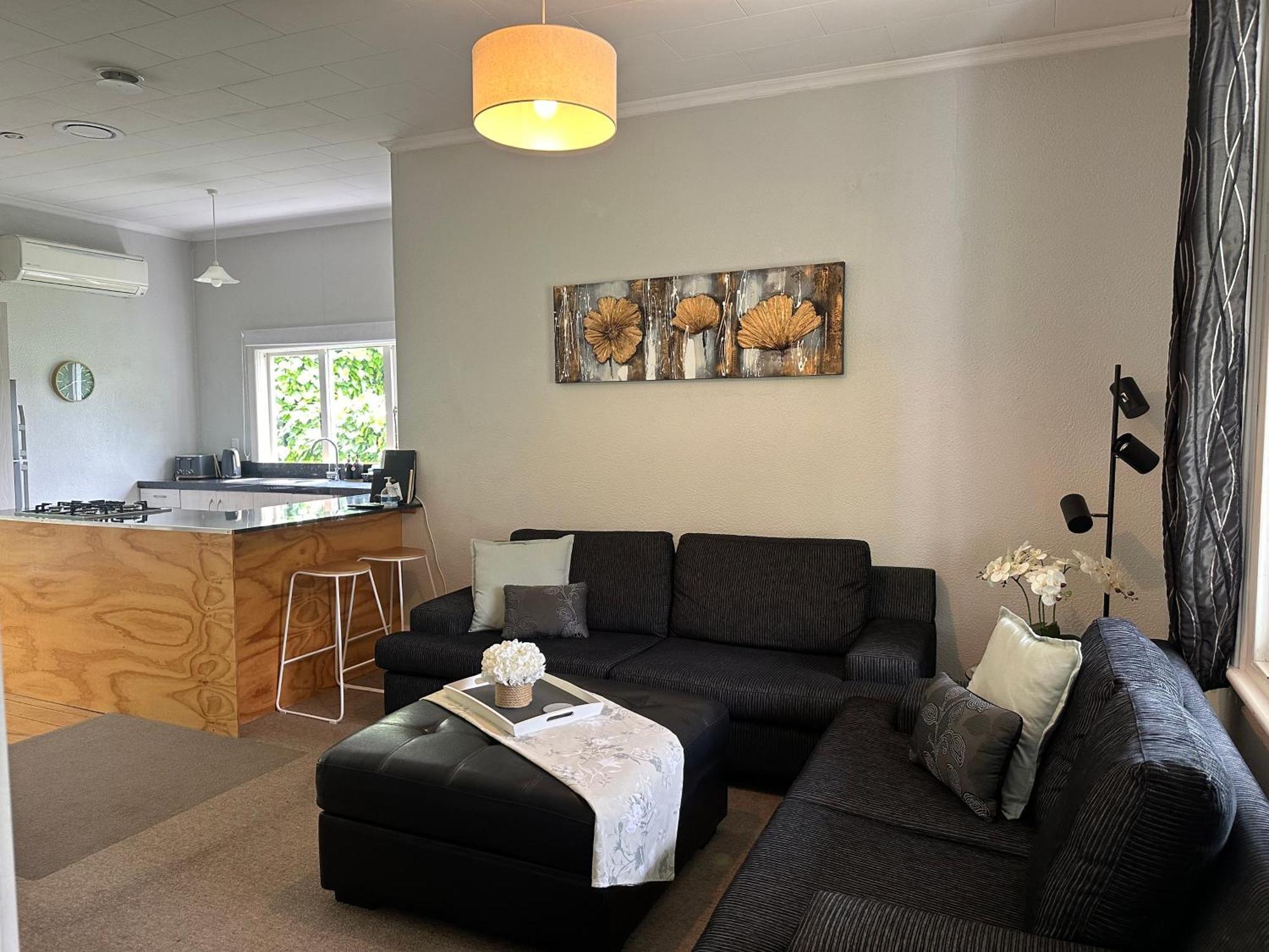 Renwick In The City Nelson, 10Min Walk To City Centre, Full Kitchen, Fast Fibre Wifi, Drive 13Min To Airport, 5Min To Hospital, Quiet Street, Dog Friendly 외부 사진