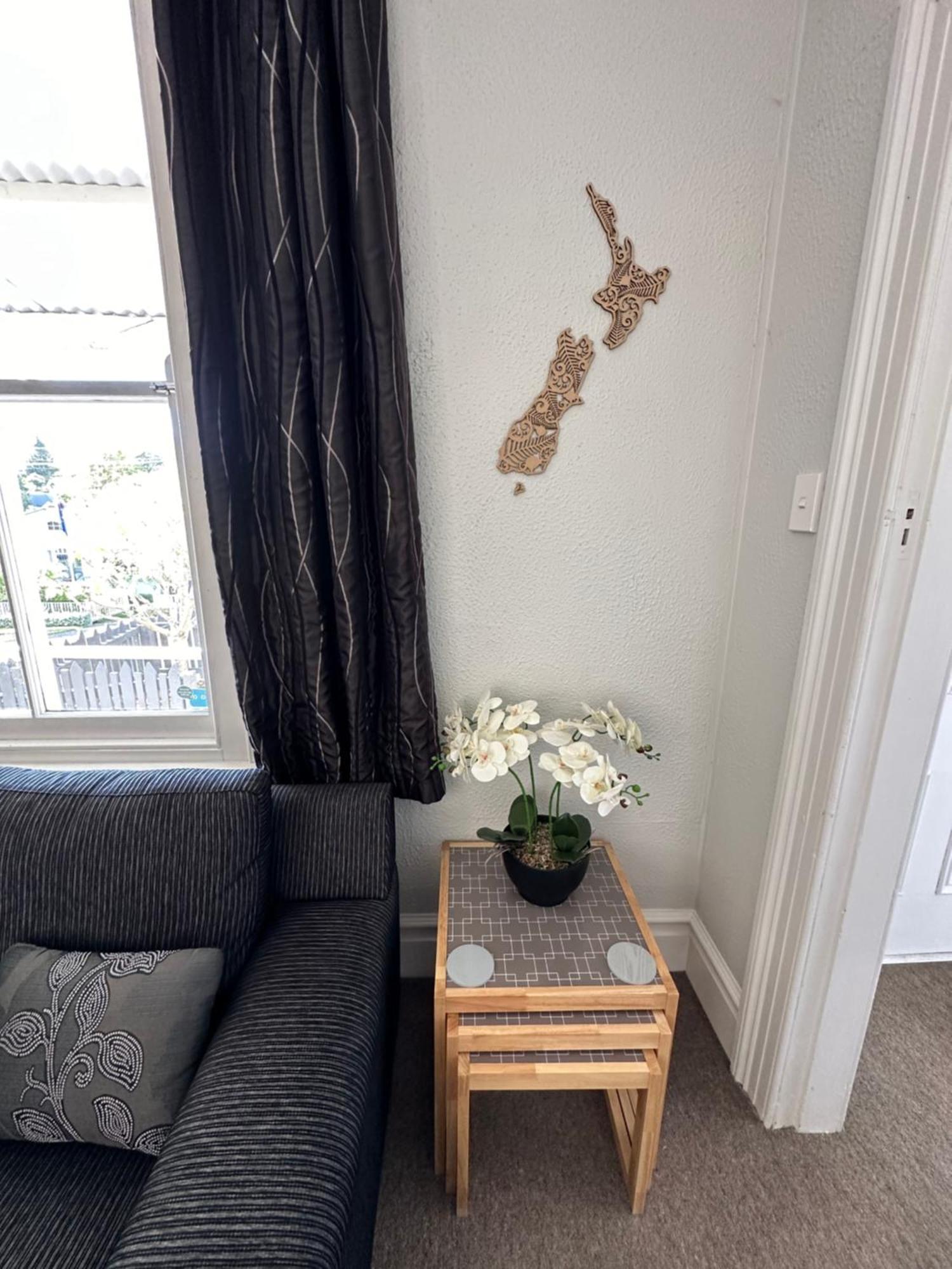 Renwick In The City Nelson, 10Min Walk To City Centre, Full Kitchen, Fast Fibre Wifi, Drive 13Min To Airport, 5Min To Hospital, Quiet Street, Dog Friendly 외부 사진